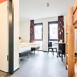 بيت شباب يوخيندغاستهاوس آسي *