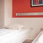 يوخيندغاستهاوس آسي بيت شباب مونستر