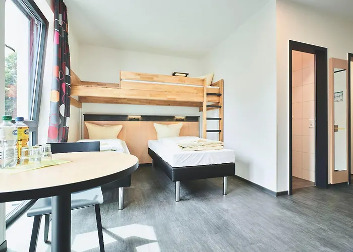 Jugendgästehaus Aasee Hostel *